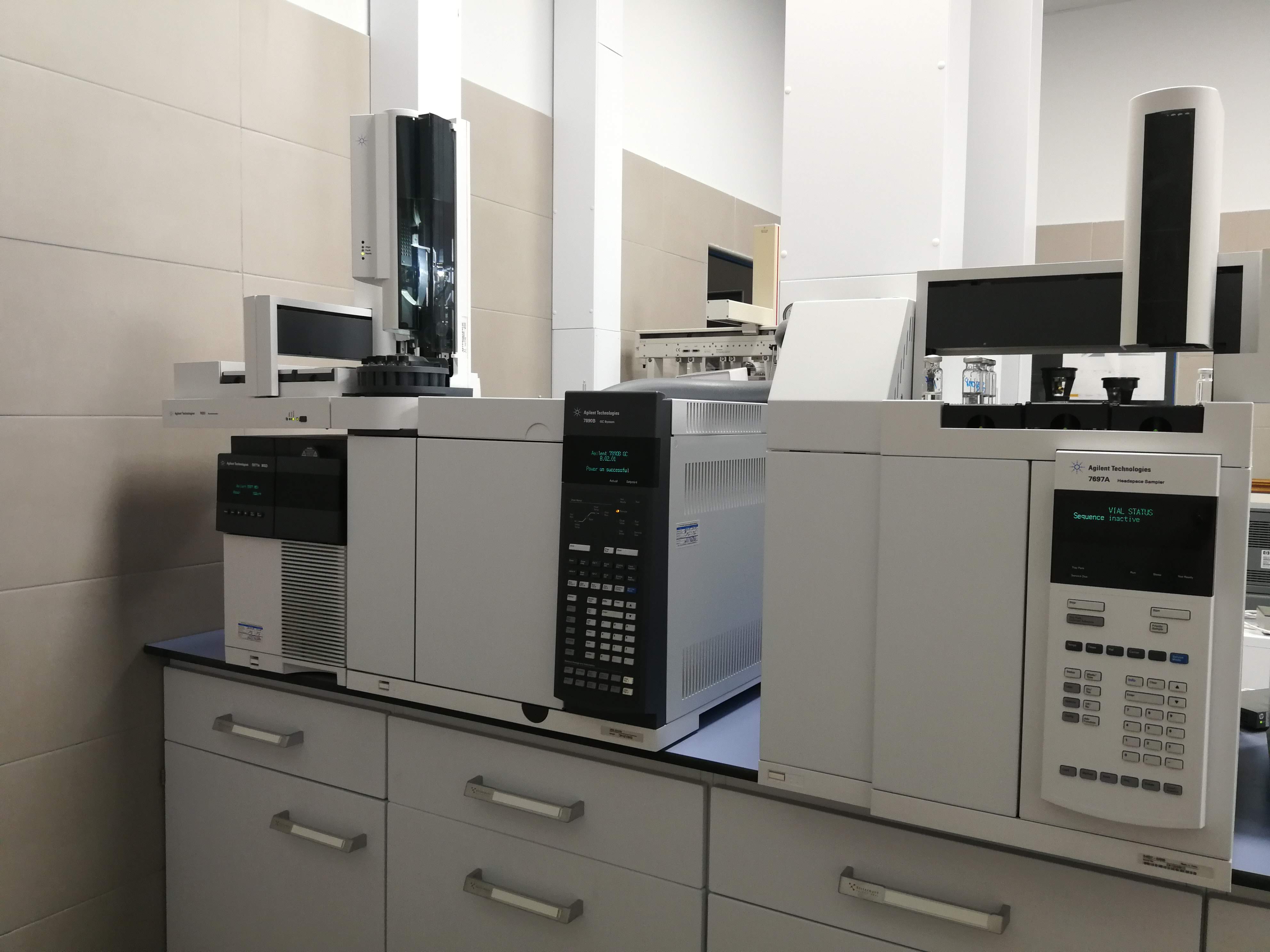 Cromatógrafo de gases/masas con inyector para volátiles (2)