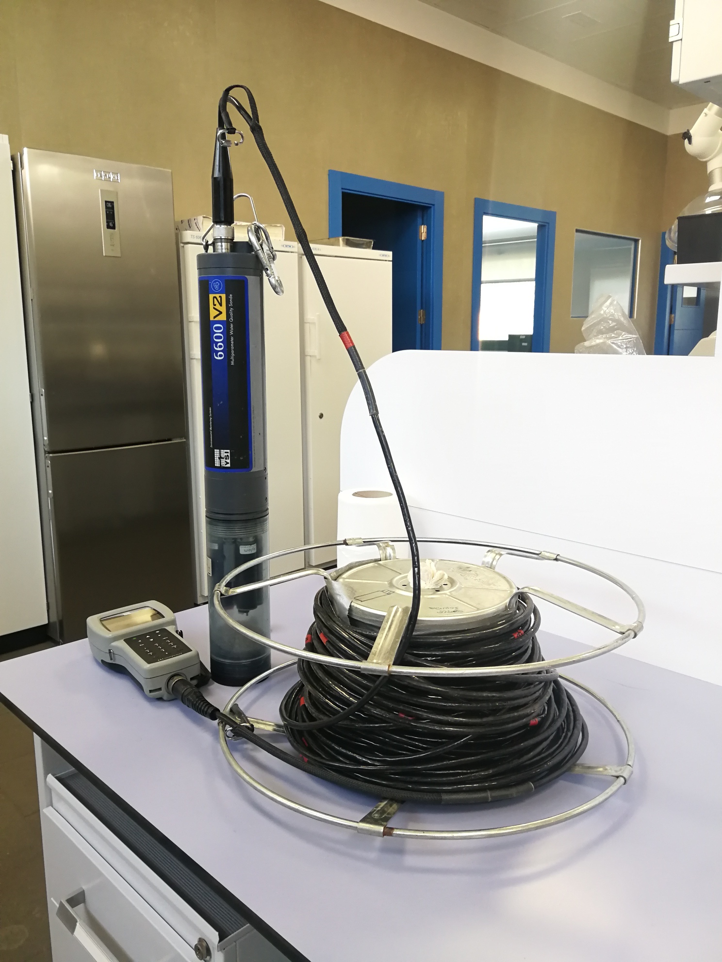 Medidor multiparamétrico de embalses